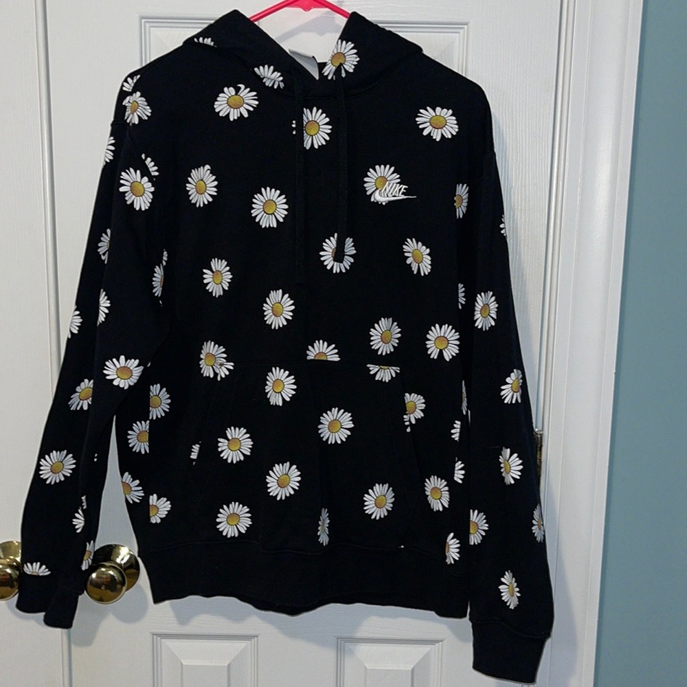 Nike black daisy hoodie, men’s size medium